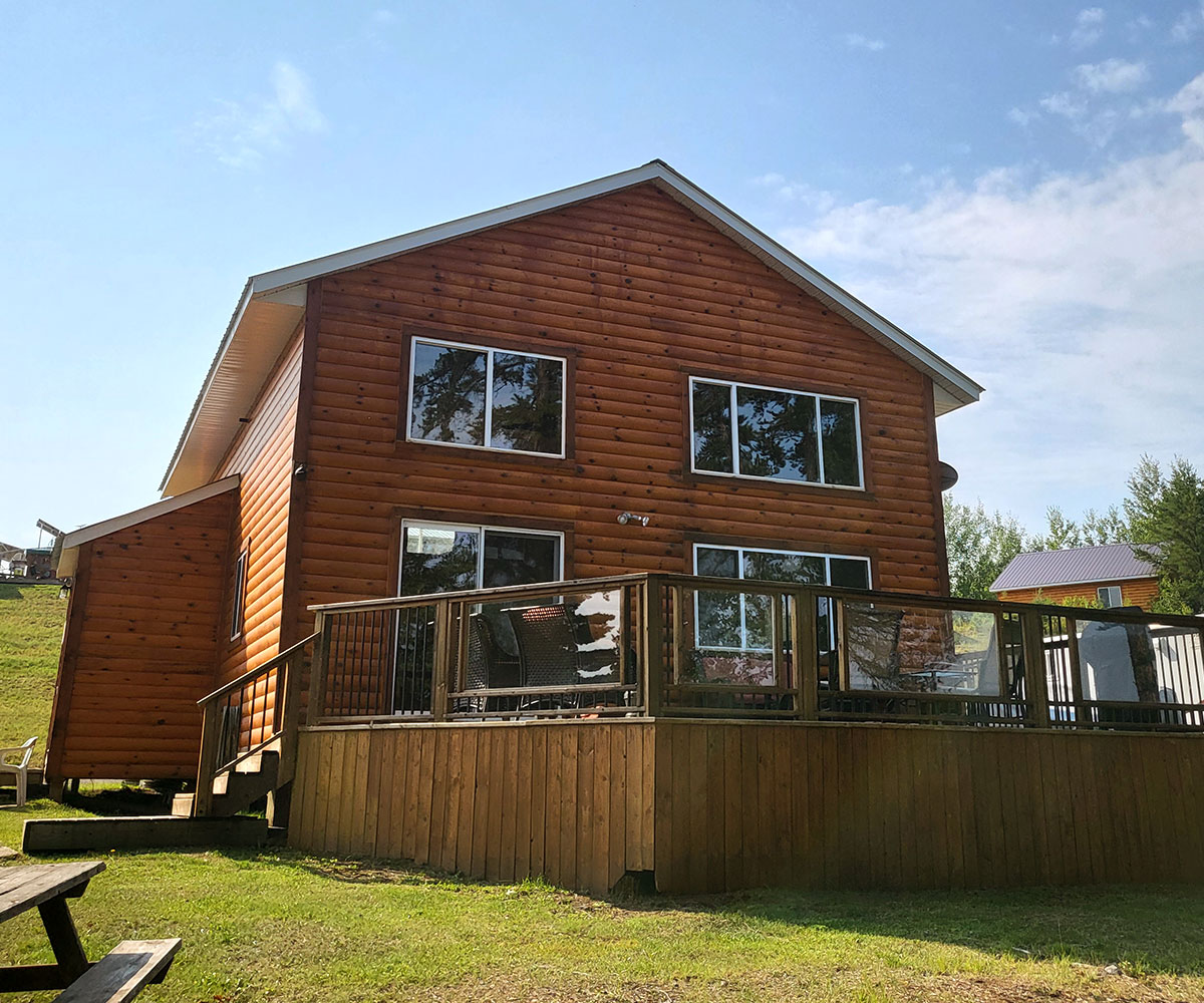 Northwestern Ontario cabin rental The Bear Cabin, Cabin Rental