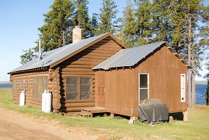 Kab Lake Cabins